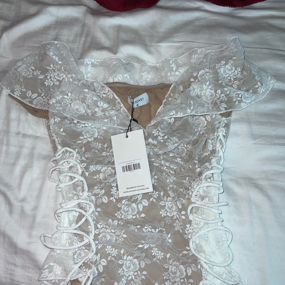 Women's Lace Top - Cream - Picture 3 of 3